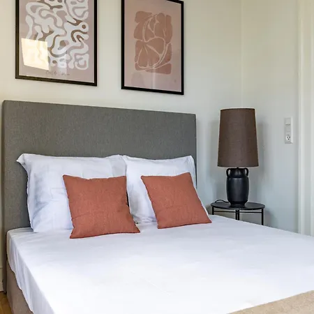 Sanders Shield - 3 Bedroom With Balcony