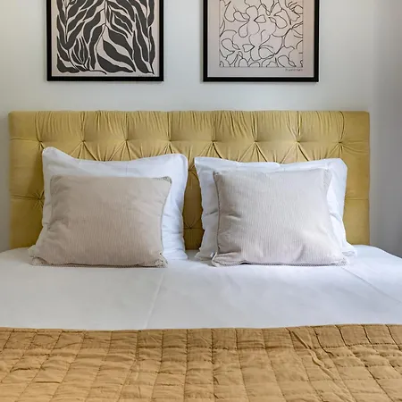 Apartment Sanders Shield - 3 Bedroom With Balcony