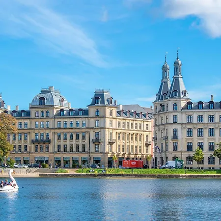 Sanders Shield - 3 Bdr With Balcony, In Daire