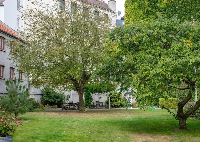 Lejlighed Shield 1 - 3 Bdr With Balcony In *