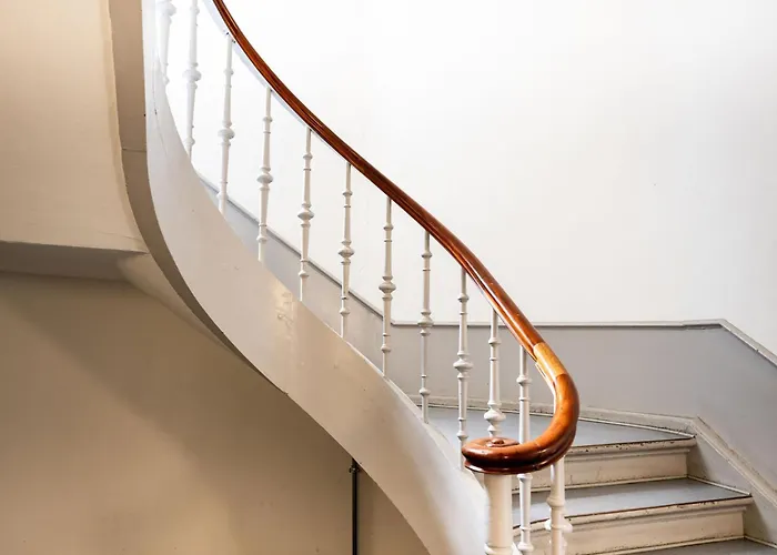 Shield 1 - 3 Bdr With Balcony In *