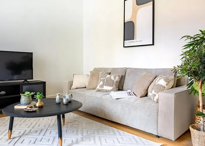 Shield 1 - 3 Bdr With Balcony In København