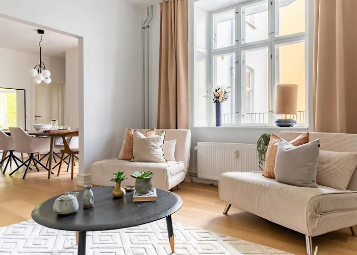 Shield 1 - 3 Bdr With Balcony In Διαμέρισμα