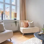 Shield 1 - 3 Bdr With Balcony In Kopenhagen